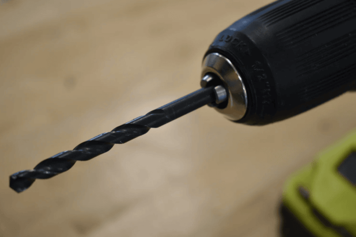 สว่านไร้สายทรงพลังที่ใช้งานได้หลากหลาย